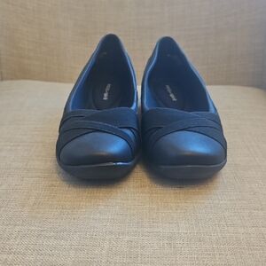 Easy Spirit Black Slip-On Crossover Flats